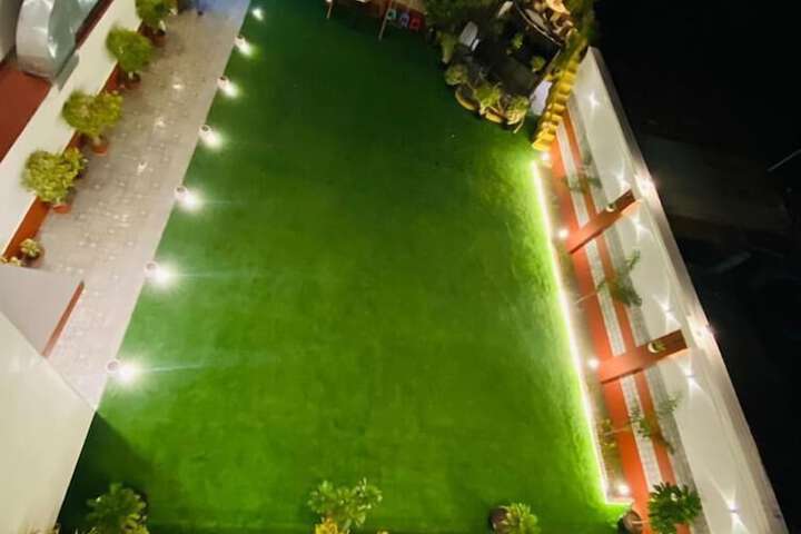 Hotel Exterior 62 of 63