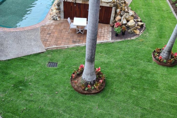 Pool 12 of 21