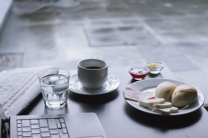 Breakfast/Coffee Service 52 of 77