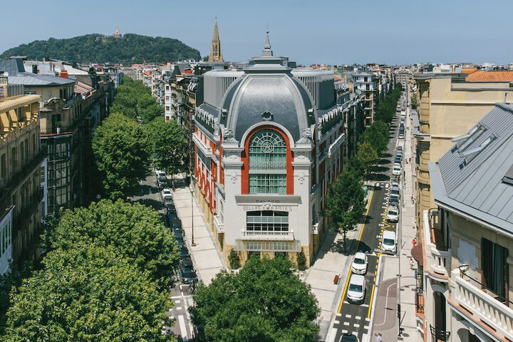 Hotel Palacio Bellas Artes San Sebastián Curio Collection by Hilton