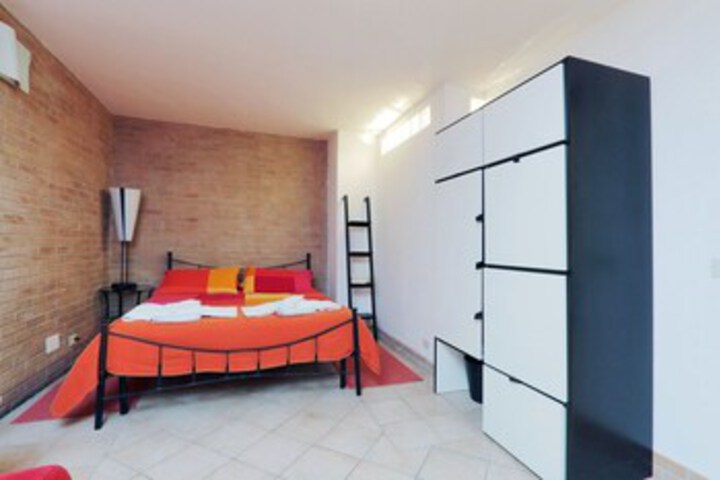 Room 127 of 166
