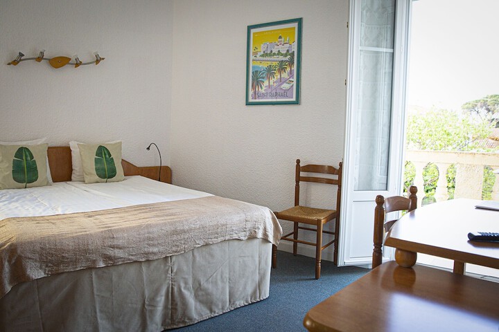 Room 4 of 46