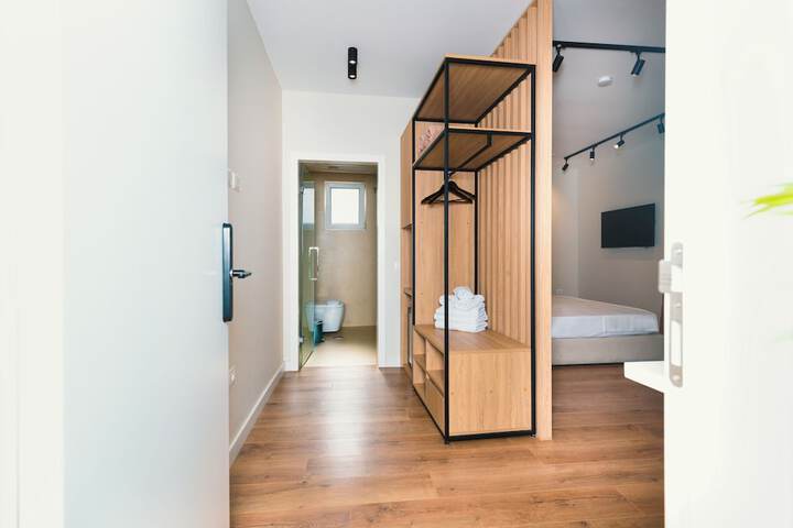 Room 42 of 84