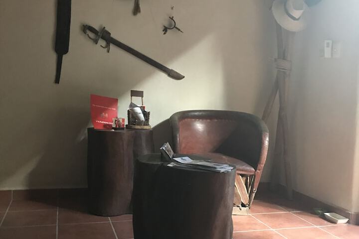 Room 19 of 53