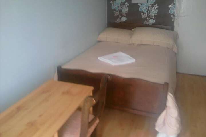 Room 13 of 35