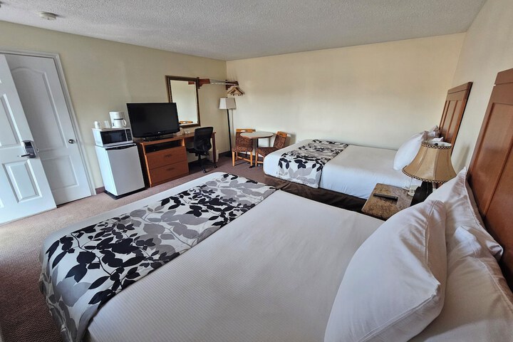 Room 6 of 38