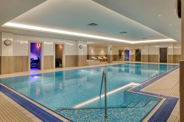 Pool 85 of 158