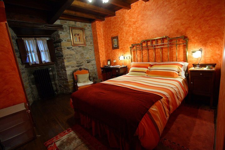 Room 8 of 37