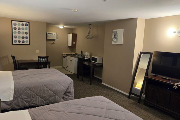 Room 18 of 36