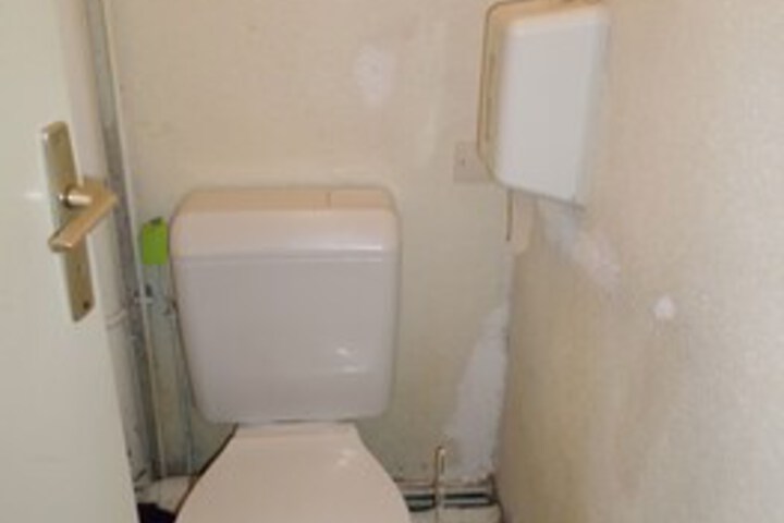 Room 8 of 59
