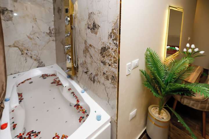 Room 20 of 58