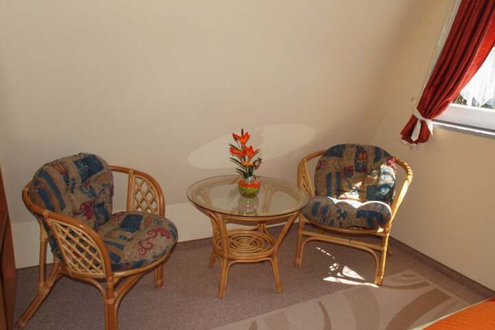 Room 13 of 20