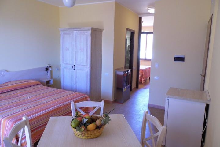 Room 28 of 160