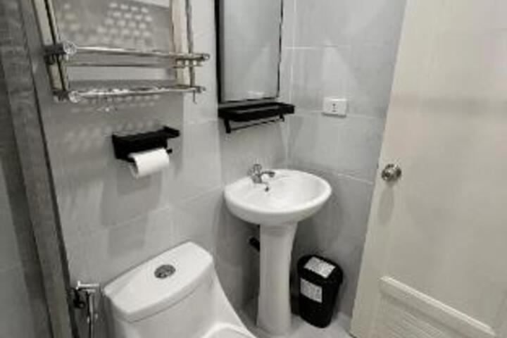 Room 16 of 20
