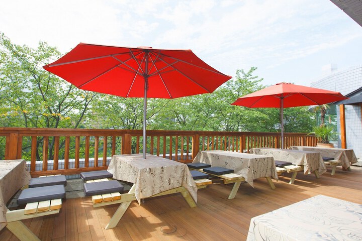 Terrace/Patio 25 of 37