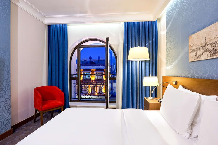 Room 30 of 123