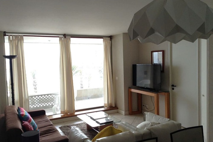 Room 11 of 42