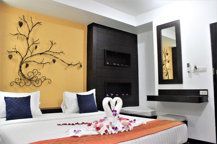 Room 27 of 53