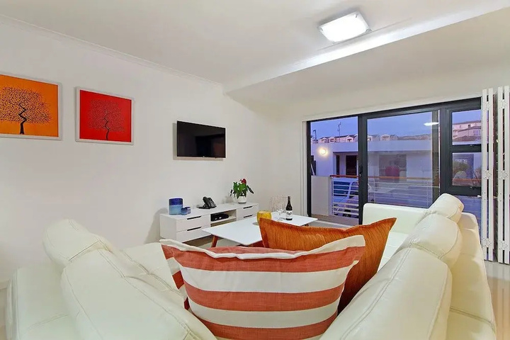 Room 3 of 13