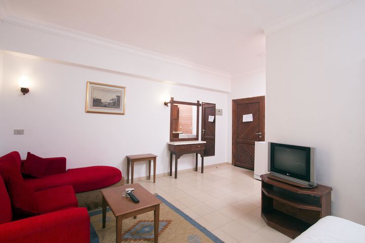 Room 38 of 70