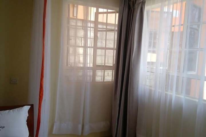 Room 3 of 22