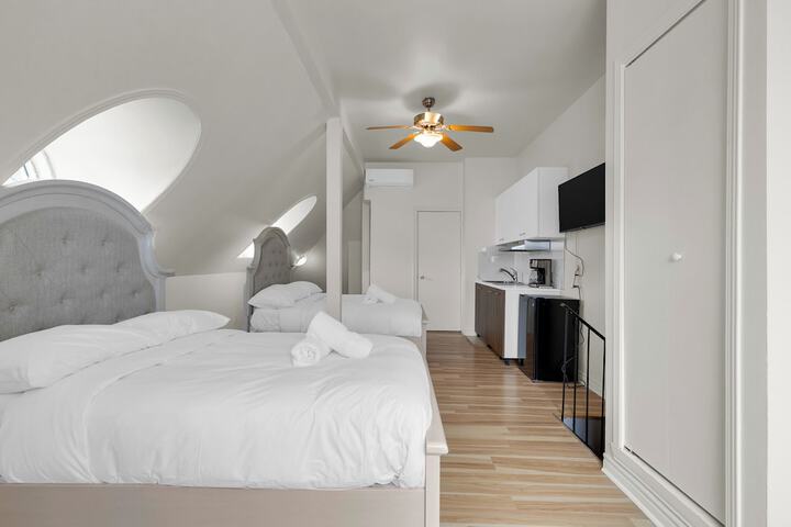 Room 81 of 174