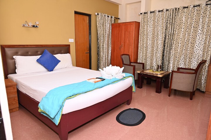Room 7 of 27