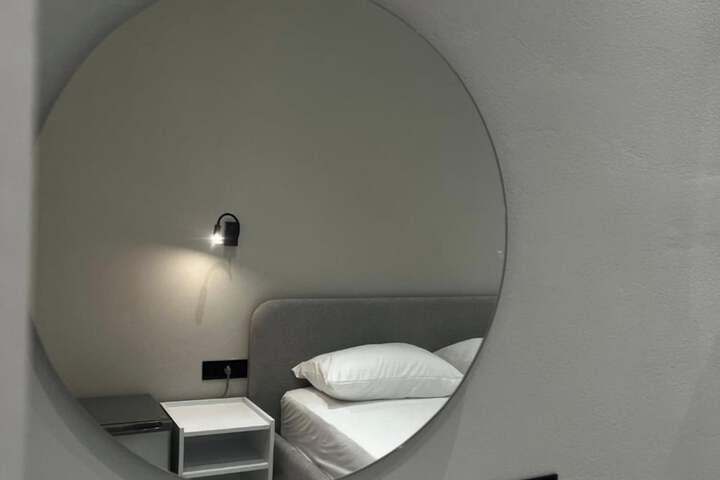 Room 34 of 71