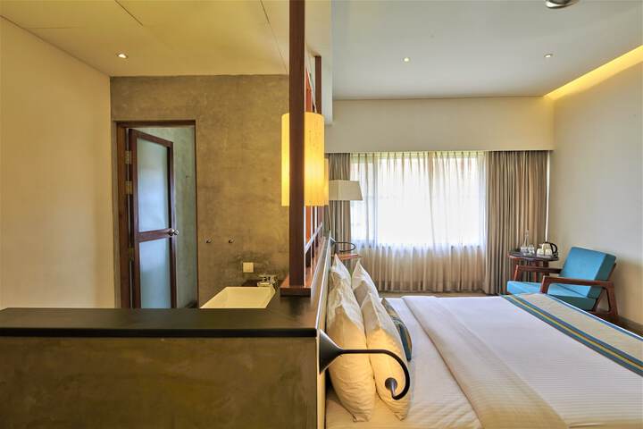 Room 10 of 54
