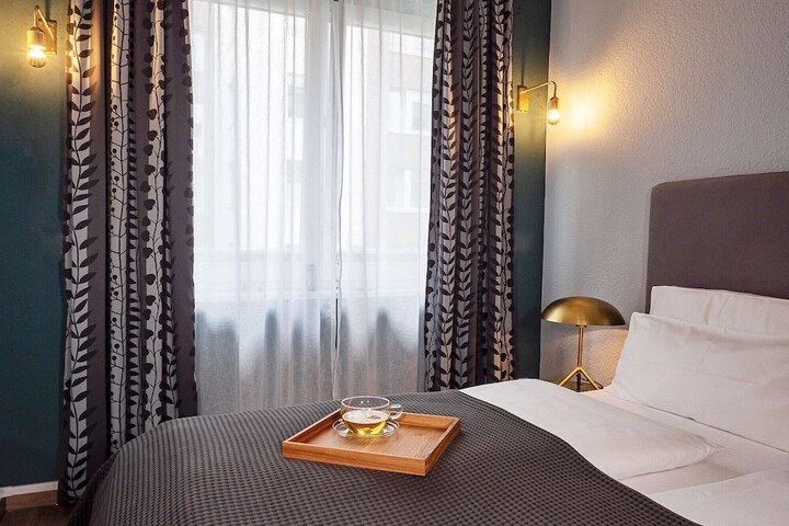 Room 15 of 30