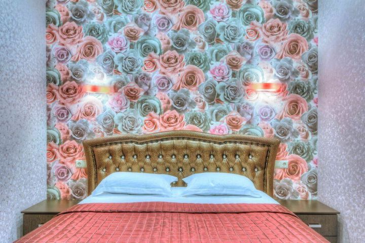 Room 6 of 27