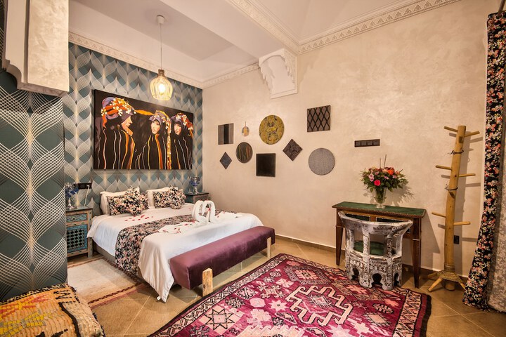 Room 37 of 150