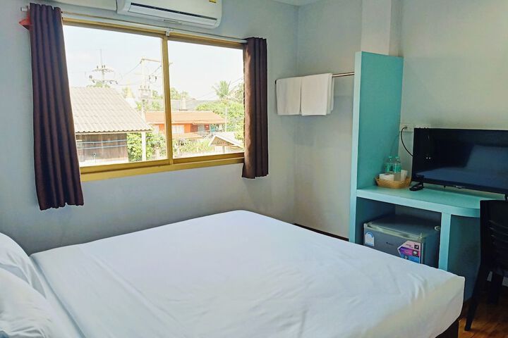 Room 5 of 43