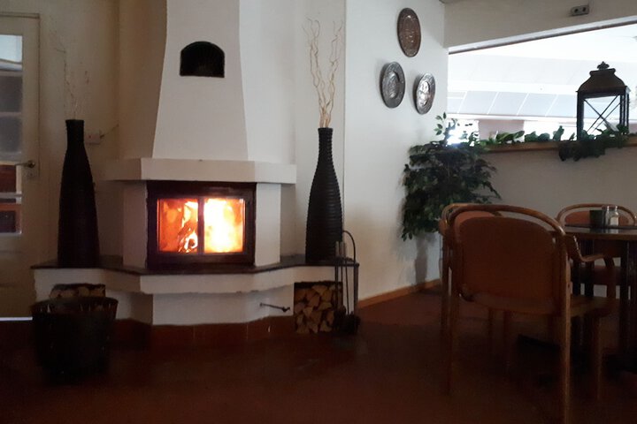 Room 6 of 28