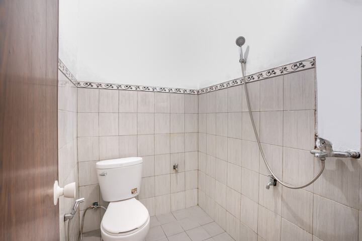 Room 15 of 27