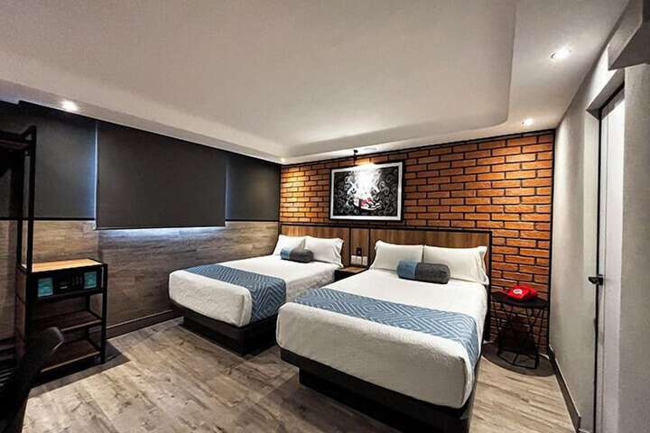 Room 15 of 35