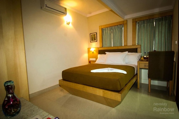 Room 9 of 31