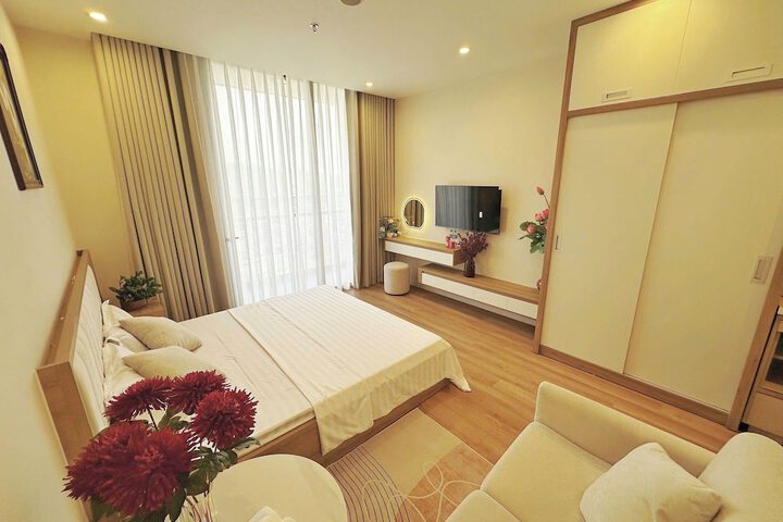 Room 9 of 19