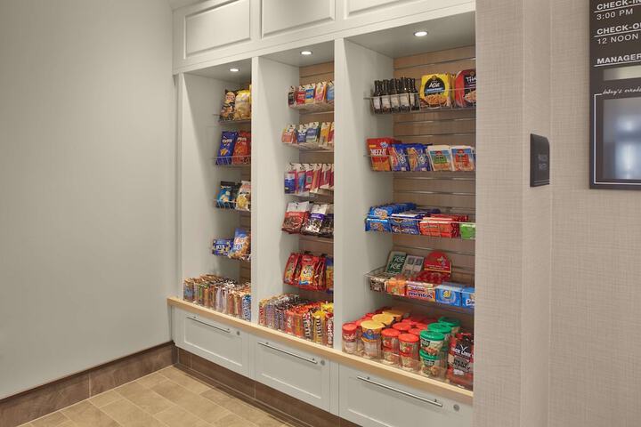 Snack bar