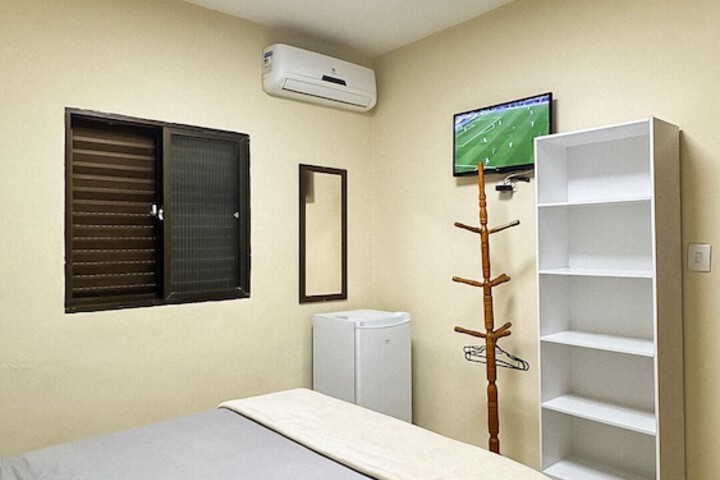 Room 10 of 49