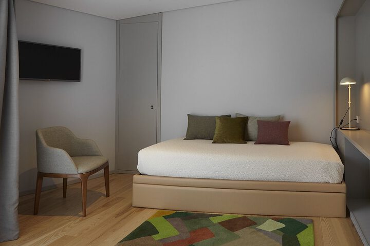 Room 45 of 74