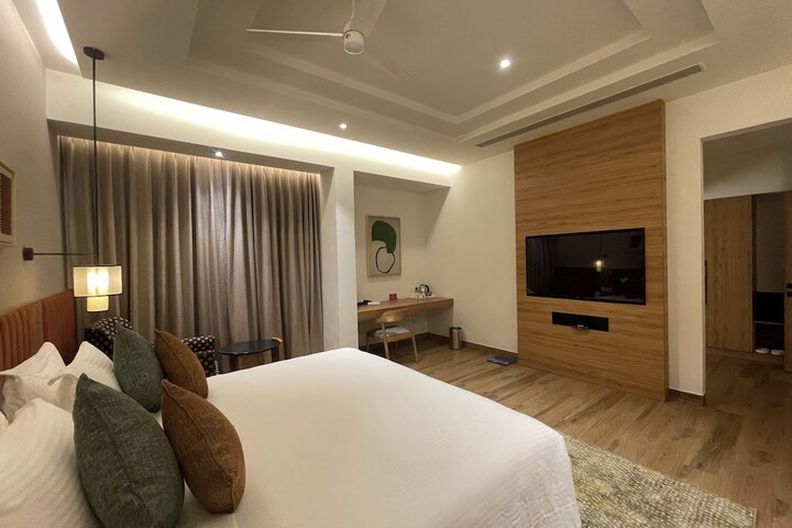 Room 12 of 22