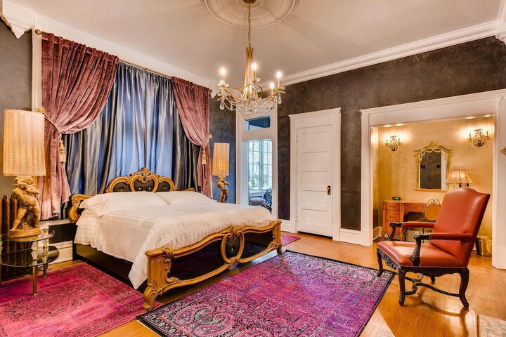 Room 42 of 90