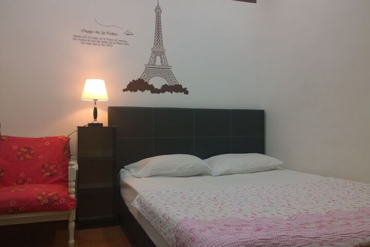 Room 9 of 51