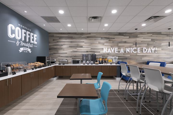 Breakfast area