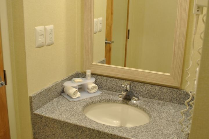 Room 19 of 42