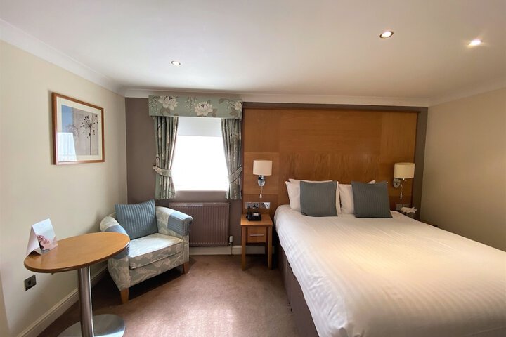 Room 5 of 81