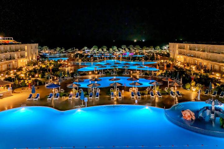Pool 60 of 189