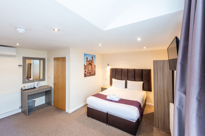 Room 15 of 49