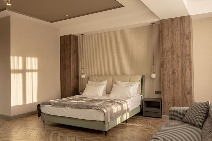 Room 34 of 66